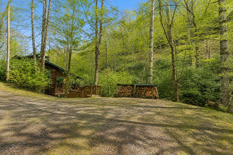 Creek Front Mountain Retreat - Hayesville, North Carolina