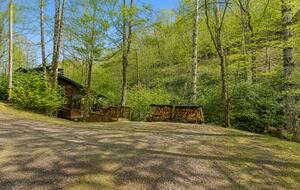Creek Front Mountain Retreat - Hayesville, North Carolina