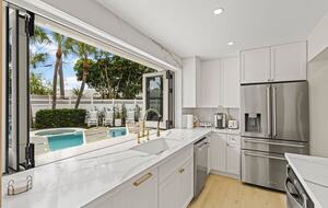 Palm Beach Poolside Haven - Riviera Beach, Florida