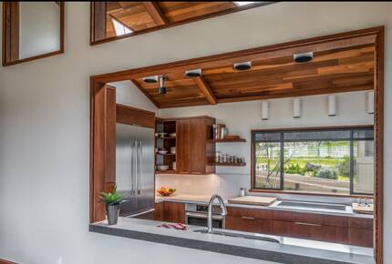 Mid-Century Retreat Above Carmel Valley - Salinas, California