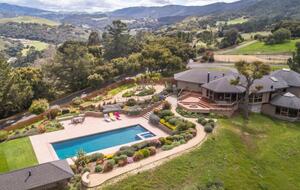 Mid-Century Retreat Above Carmel Valley - Salinas, California