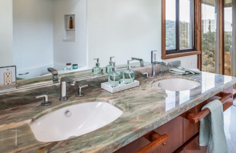 Mid-Century Retreat Above Carmel Valley - Salinas, California