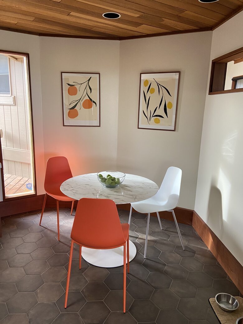Mid-Century Retreat Above Carmel Valley - Salinas, California