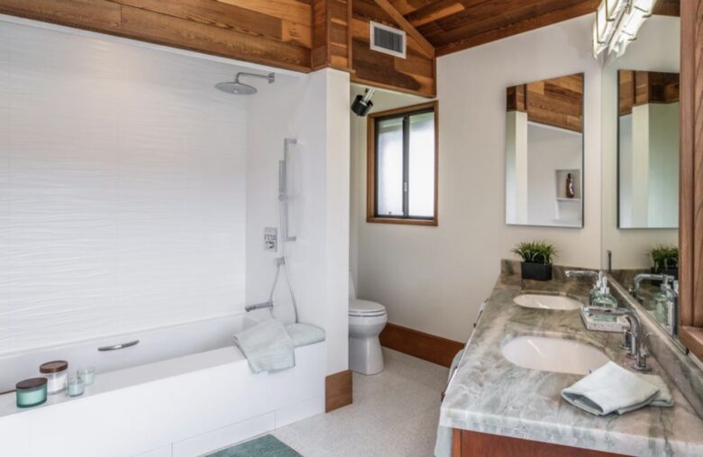 Mid-Century Retreat Above Carmel Valley - Salinas, California