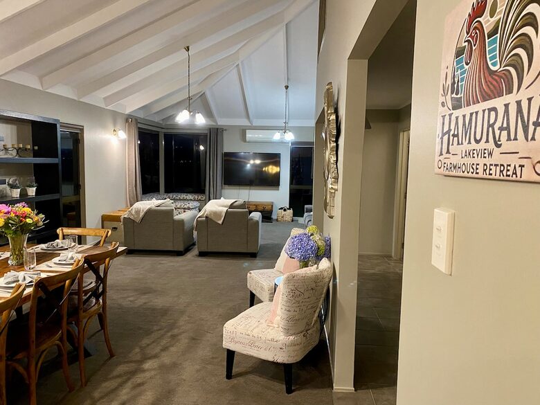 Lake Rotorua Farmhouse Retreat - Hamurana, New Zealand