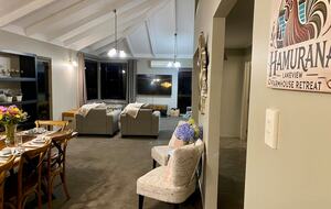 Lake Rotorua Farmhouse Retreat - Hamurana, New Zealand