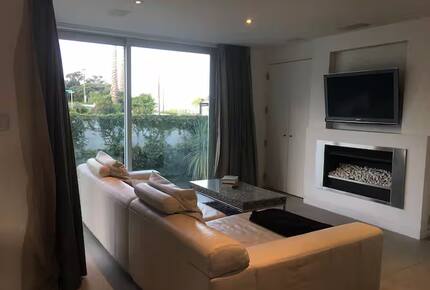 Takapuna Living Near the Beach and Village - Takapuna, New Zealand