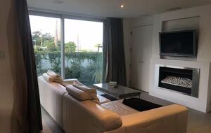 Takapuna Living Near the Beach and Village - Takapuna, New Zealand