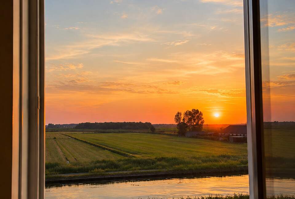 Countryside Living Near Amsterdam - Watergang, Netherlands
