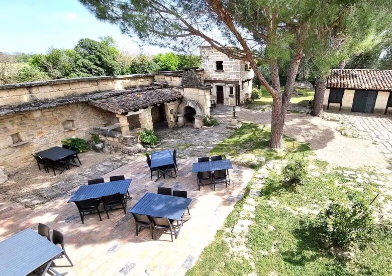 Restored Stone Farmhouse in Petite Camargue - Bernis, France
