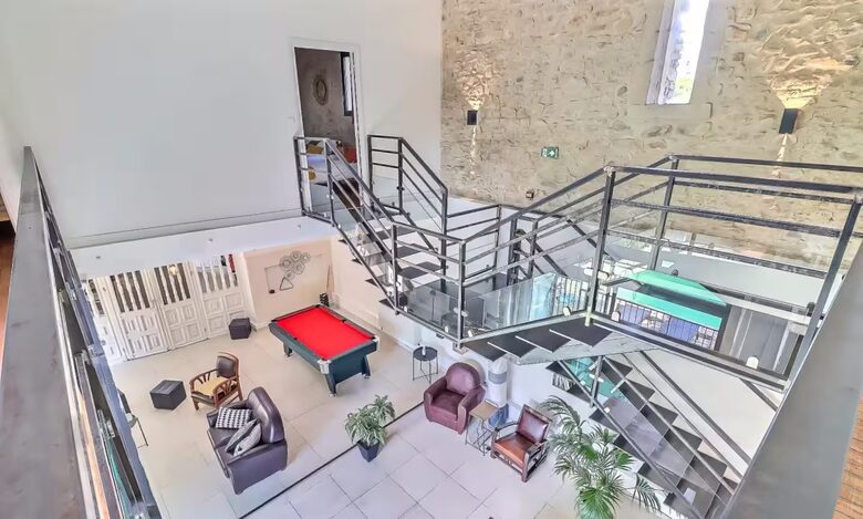 Restored Stone Farmhouse in Petite Camargue - Bernis, France