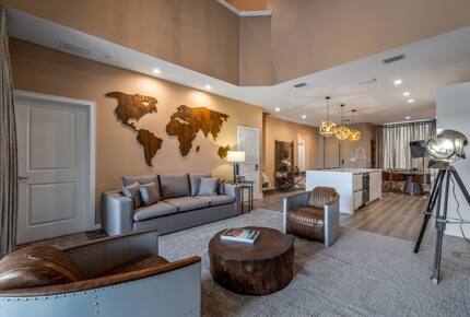 Luxury Townhome with Private Hot Tub Near Disney - Kissimmee, Florida