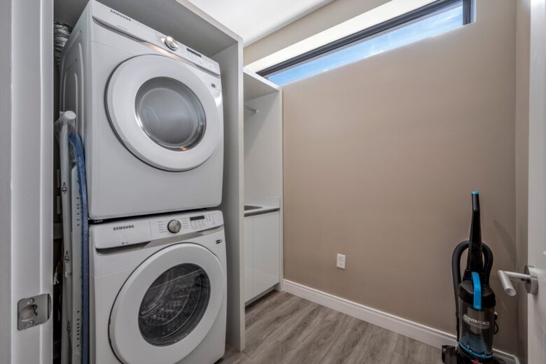 Luxury Townhome with Private Hot Tub Near Disney - Kissimmee, Florida