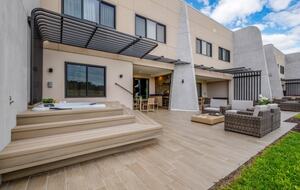 Luxury Townhome with Private Hot Tub Near Disney - Kissimmee, Florida