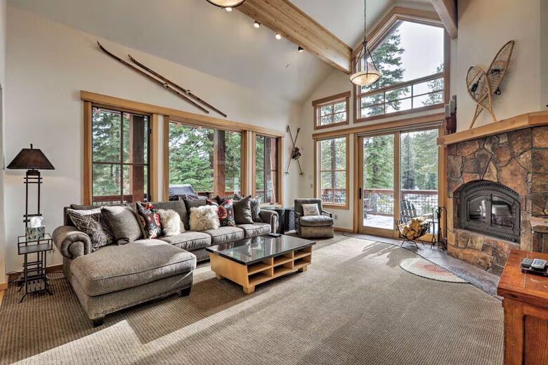 Northstar Mountain Retreat with Hot Tub & Walk to Ski Lift - Truckee, California