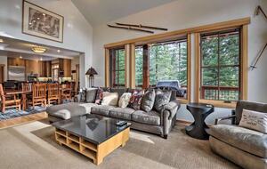 Northstar Mountain Retreat with Hot Tub & Walk to Ski Lift - Truckee, California