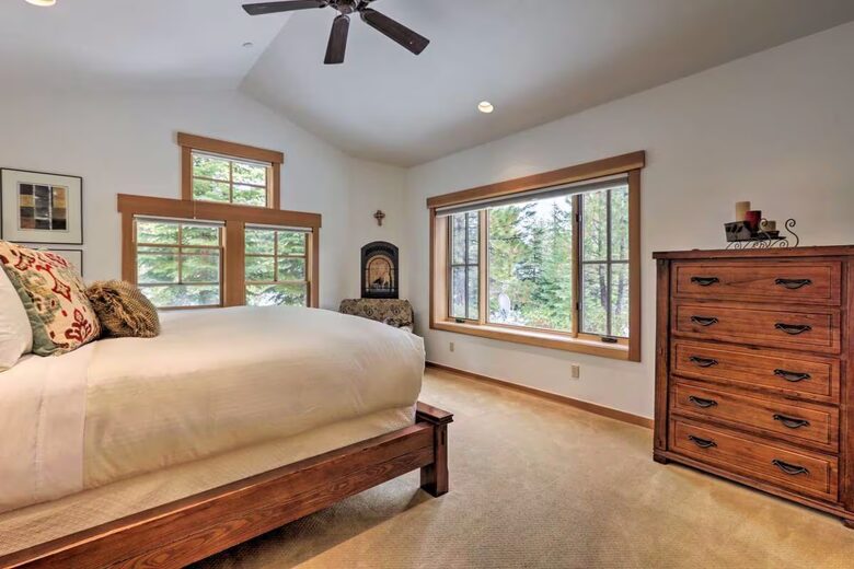 Northstar Mountain Retreat with Hot Tub & Walk to Ski Lift - Truckee, California