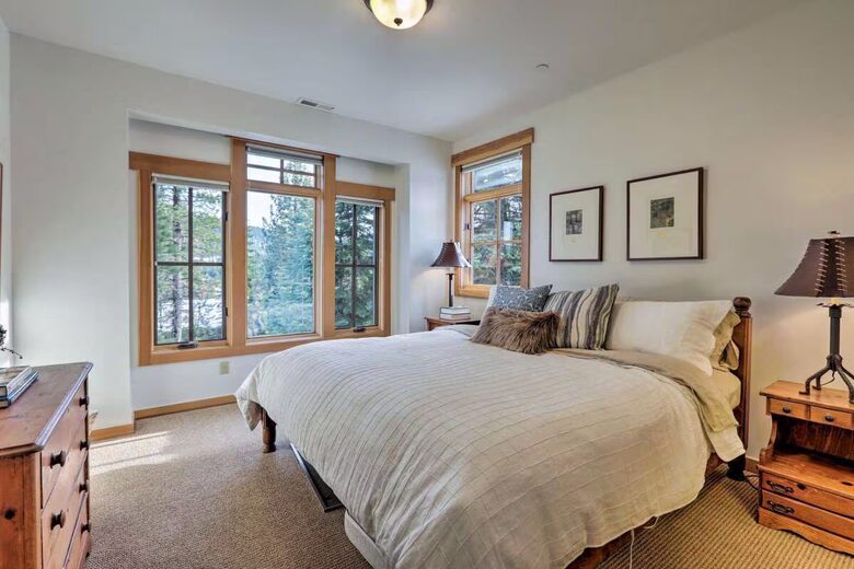 Northstar Mountain Retreat with Hot Tub & Walk to Ski Lift - Truckee, California