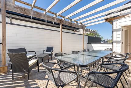 Wedgewood Rooftop Retreat - Nashville, Tennessee