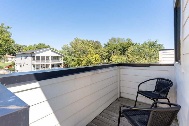 Wedgewood Rooftop Retreat - Nashville, Tennessee