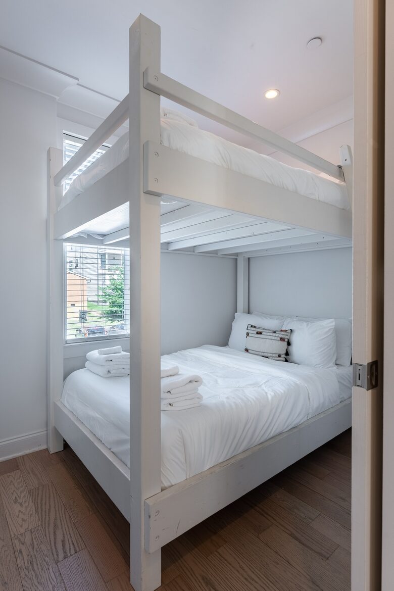 Wedgewood Rooftop Retreat - Nashville, Tennessee