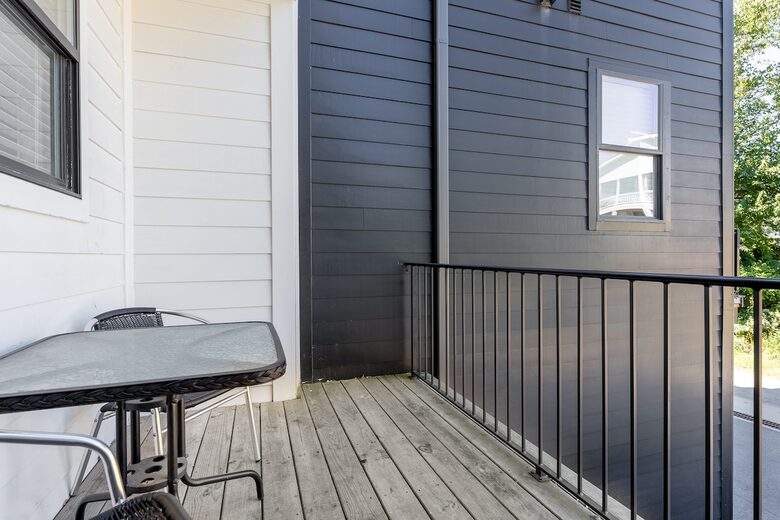Wedgewood Rooftop Retreat - Nashville, Tennessee