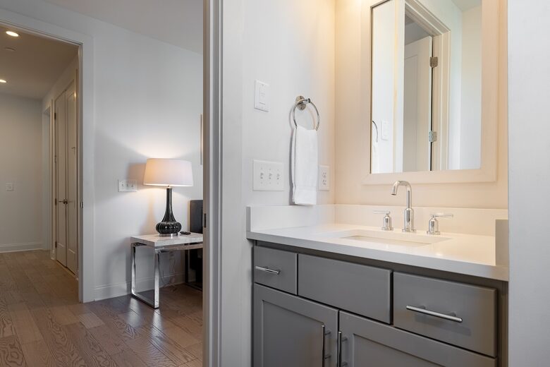 Wedgewood Rooftop Retreat - Nashville, Tennessee
