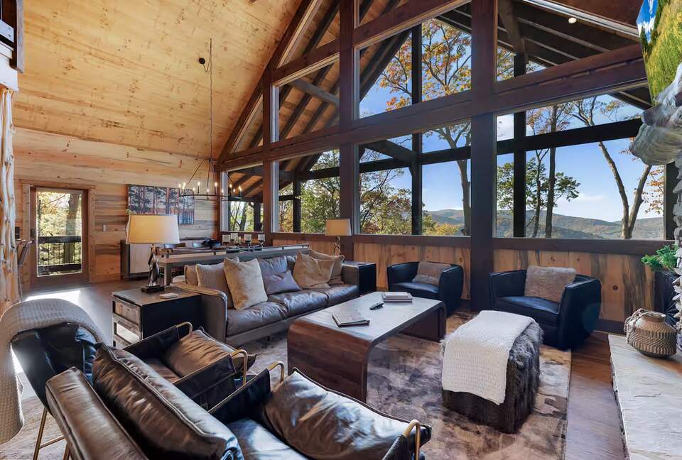 Mountain Top Views & Privacy at Eagle Ridge - Blue Ridge, Georgia