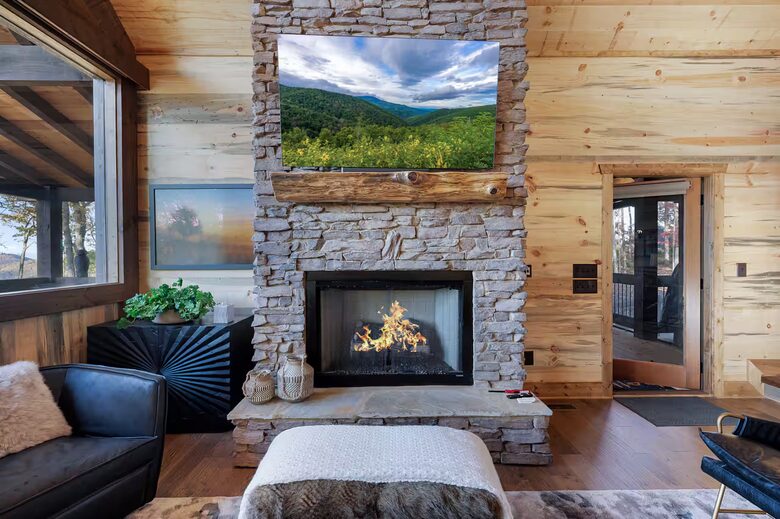 Mountain Top Views & Privacy at Eagle Ridge - Blue Ridge, Georgia