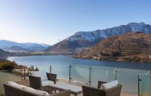 Elevated Alpine Residence Overlooking The Remarkables - Queenstown, New Zealand