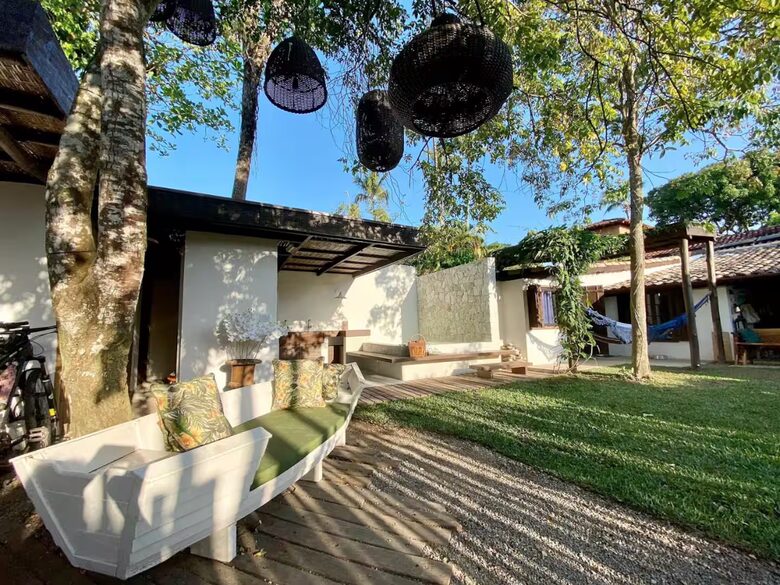 Coastal Garden Home in Ilhabela - Ilhabela, Brazil