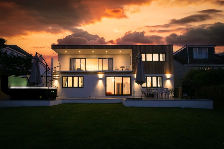 Contemporary Coastal Home with Panoramic Sea Views - St Ives, United Kingdom