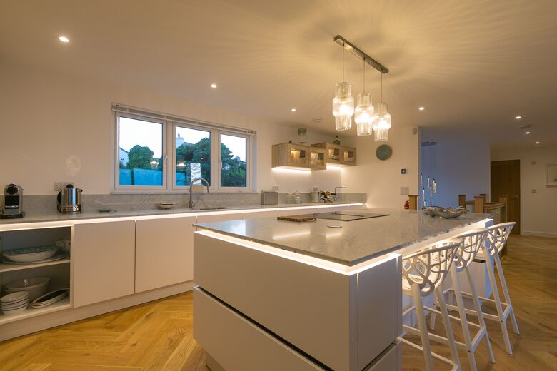 Contemporary Coastal Home with Panoramic Sea Views - St Ives, United Kingdom