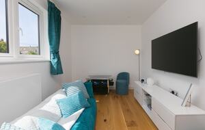 Contemporary Coastal Home with Panoramic Sea Views - St Ives, United Kingdom