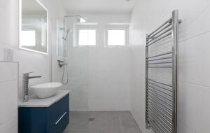 Contemporary Coastal Home with Panoramic Sea Views - St Ives, United Kingdom