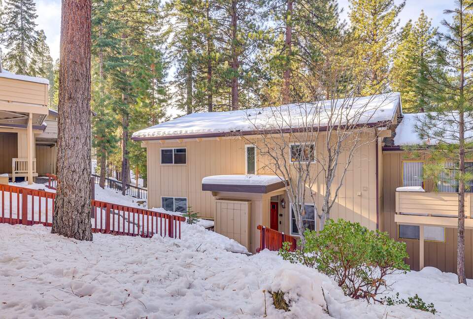 Mountain Retreat Near Lake Tahoe & Diamond Peak - Incline Village, Nevada