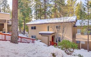 Mountain Retreat Near Lake Tahoe & Diamond Peak - Incline Village, Nevada