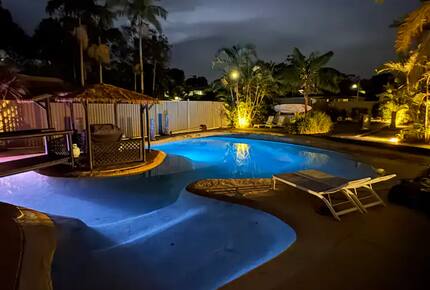 Tranquil Lake Munmorah Villa with Pool & Sauna - Lake Munmorah, Australia