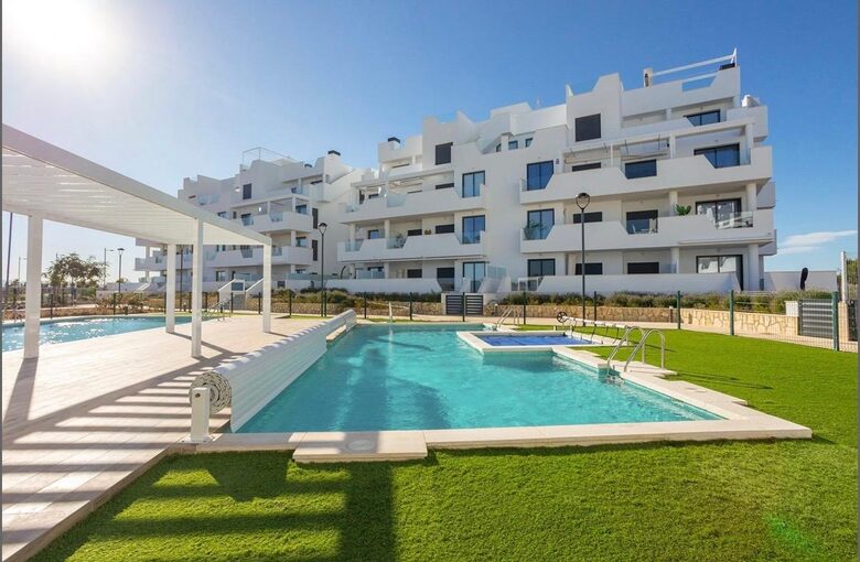 Santa Rosalía Poolside Residence - Torre Pacheco, Spain
