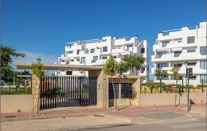 Santa Rosalía Poolside Residence - Torre Pacheco, Spain