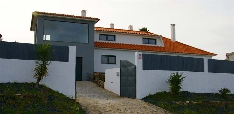 Refined Family Estate Near Ericeira’s Surf & Heritage - Carvoeira, Portugal