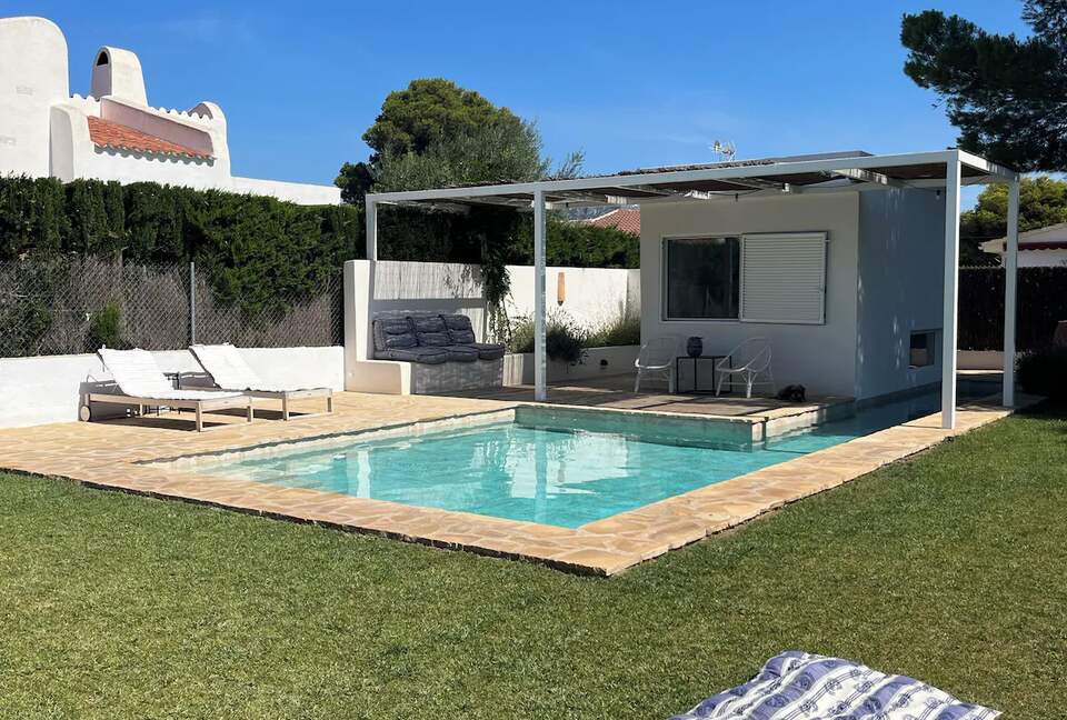 Coastal Chalet with Poolside Studio - L'Ametlla de Mar, Spain