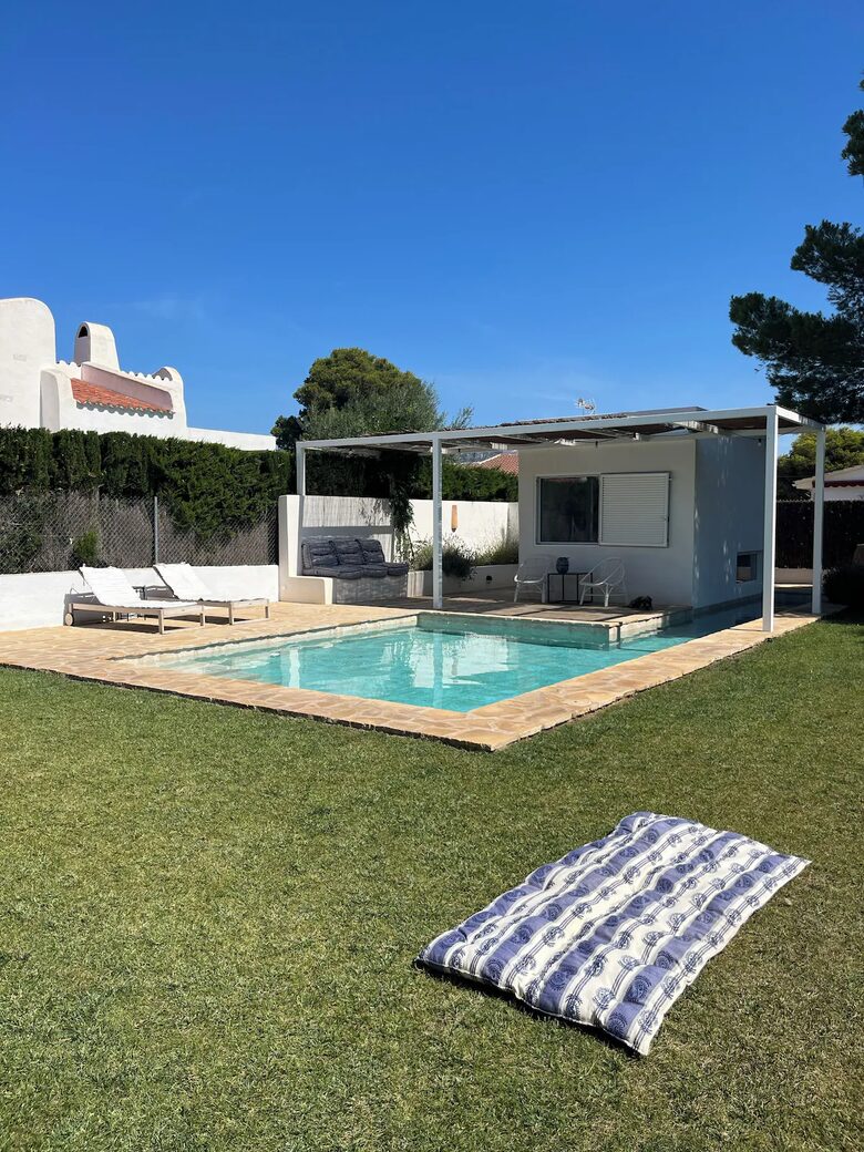 Coastal Chalet with Poolside Studio - L'Ametlla de Mar, Spain