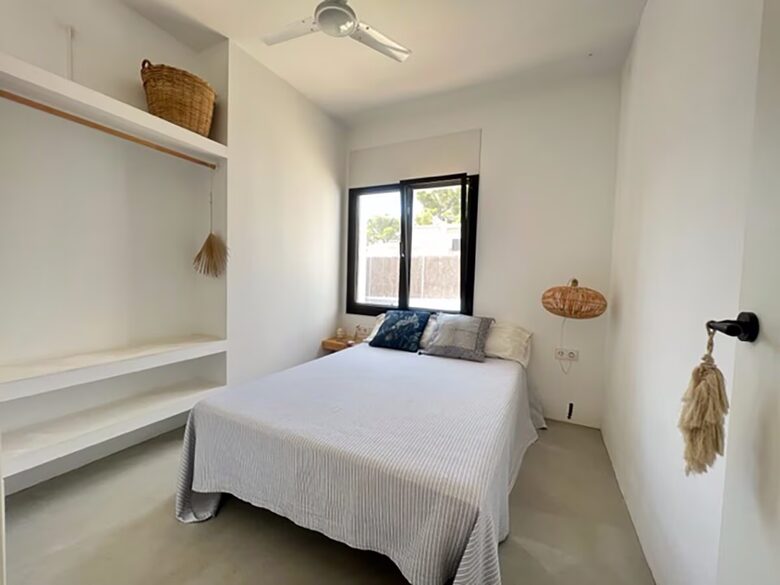 Coastal Chalet with Poolside Studio - L'Ametlla de Mar, Spain