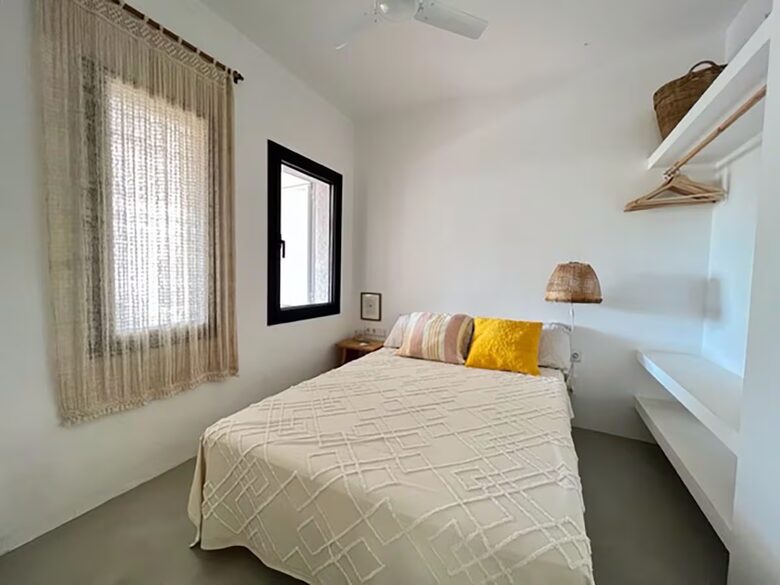 Coastal Chalet with Poolside Studio - L'Ametlla de Mar, Spain