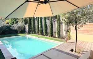 Contemporary Garden Residence in Central Aix - Aix-en-Provence, France