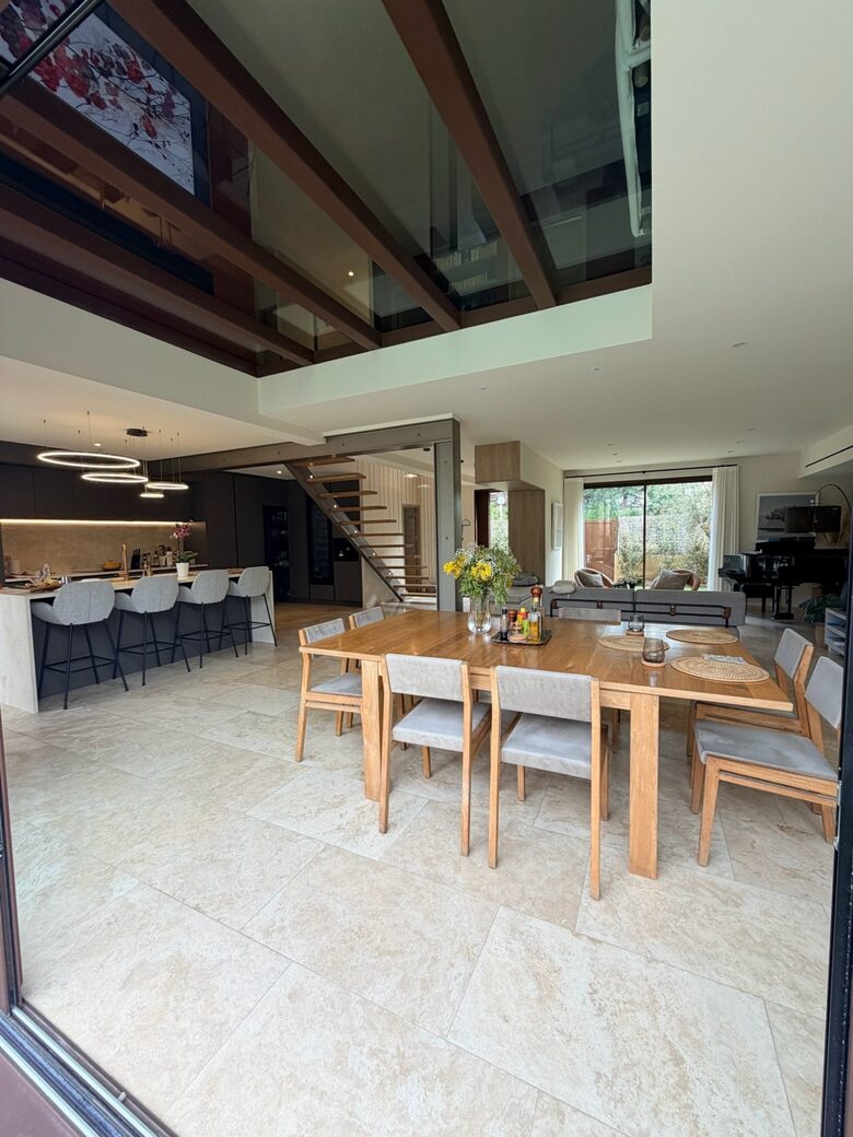 Contemporary Garden Residence in Central Aix - Aix-en-Provence, France