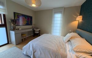 Contemporary Garden Residence in Central Aix - Aix-en-Provence, France