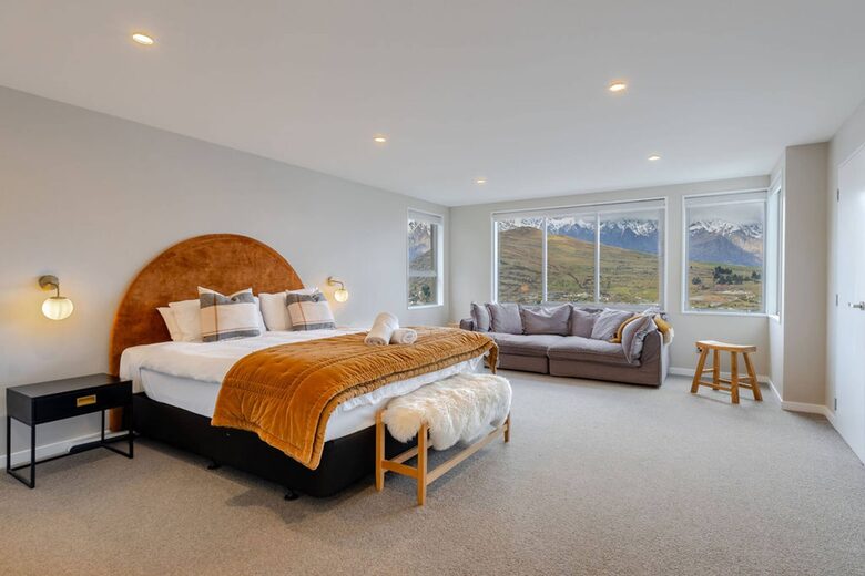 Elevated Alpine Residence Overlooking The Remarkables - Queenstown, New Zealand