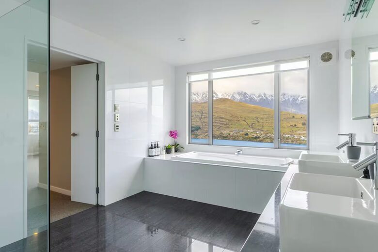 Elevated Alpine Residence Overlooking The Remarkables - Queenstown, New Zealand